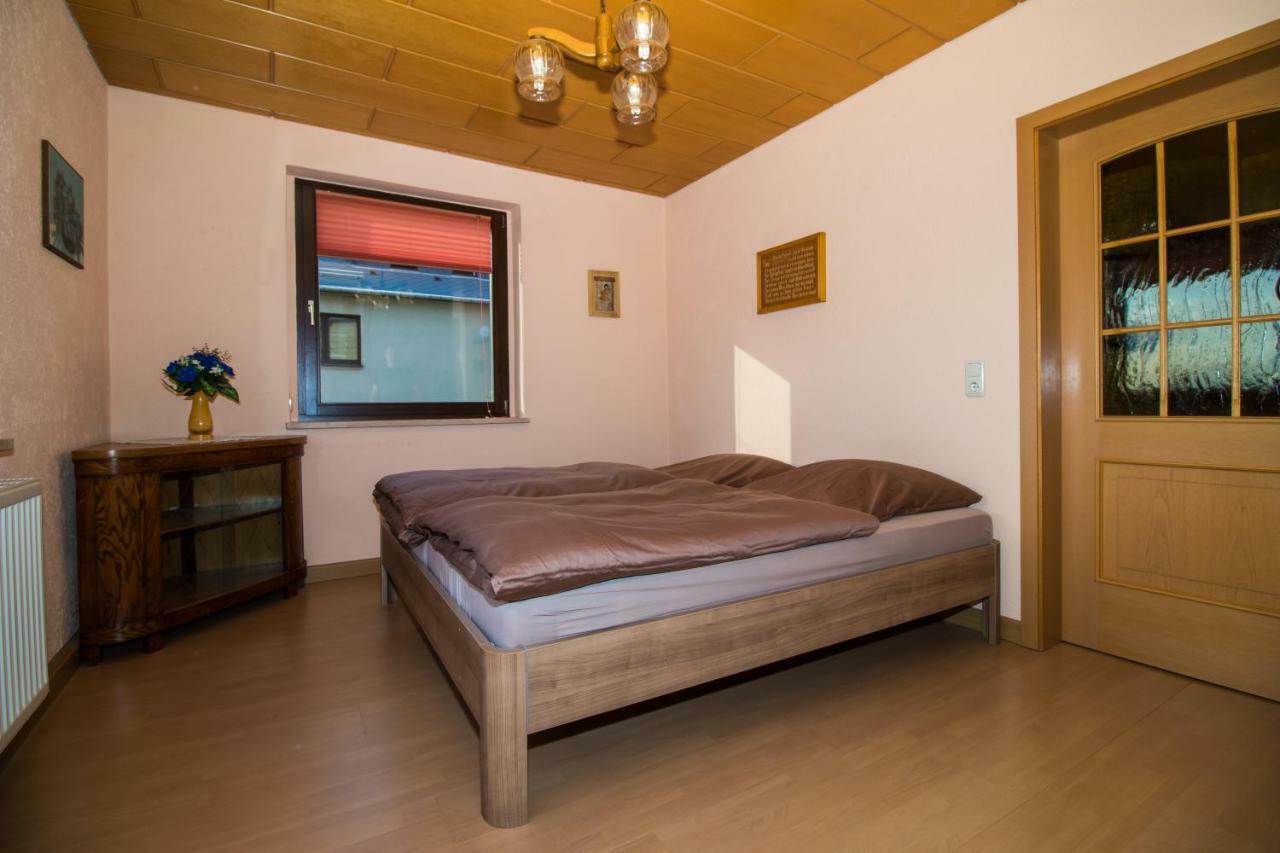 Appartement Am Balkon Des Erzgebirges à Bernsbach Extérieur photo
