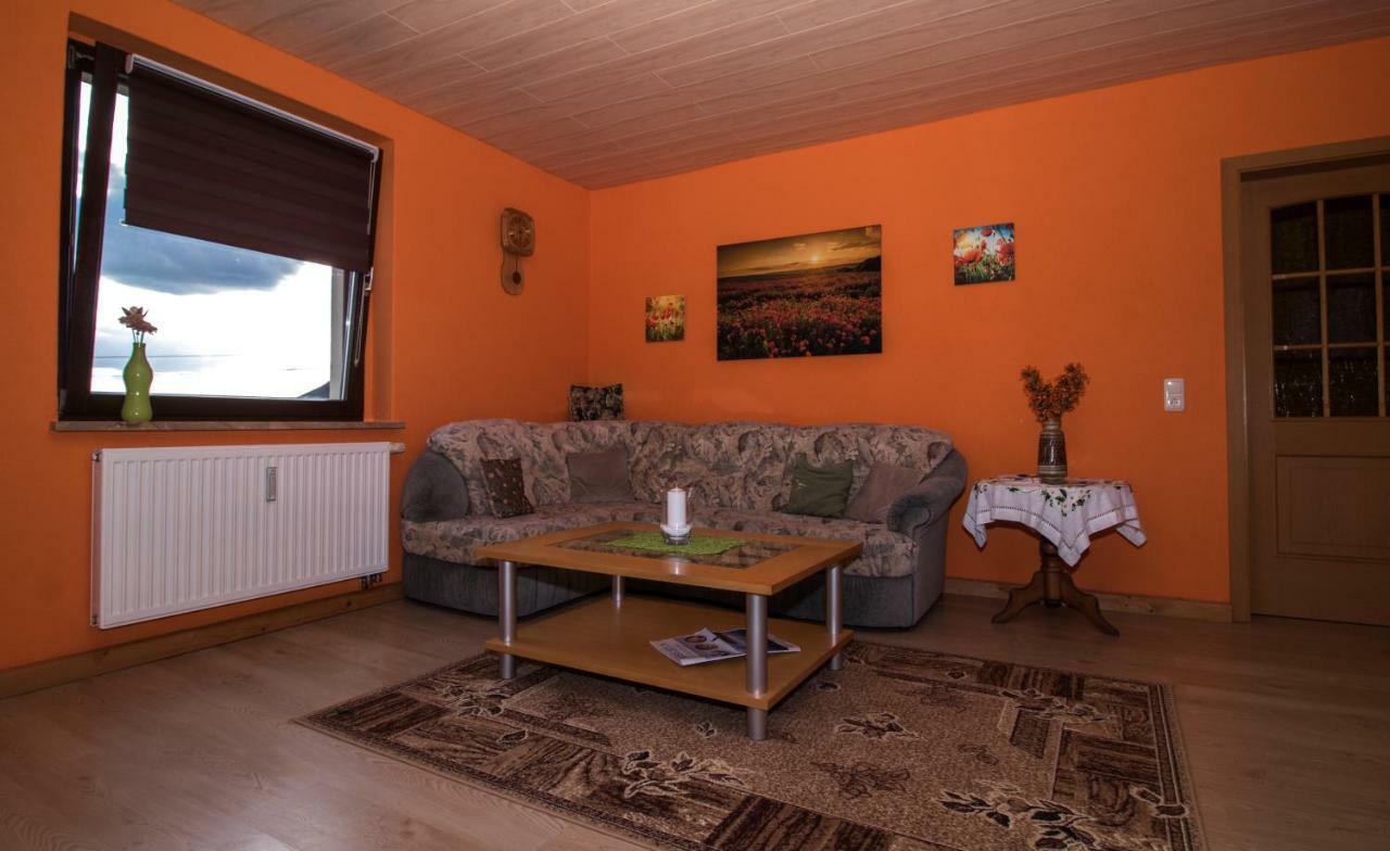 Appartement Am Balkon Des Erzgebirges à Bernsbach Extérieur photo